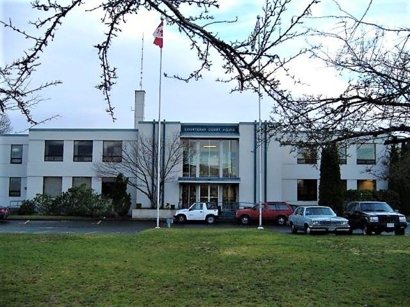 Image of Courtenay courthouse