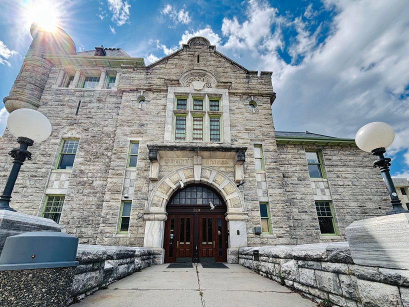 Image of Nelson courthouse
